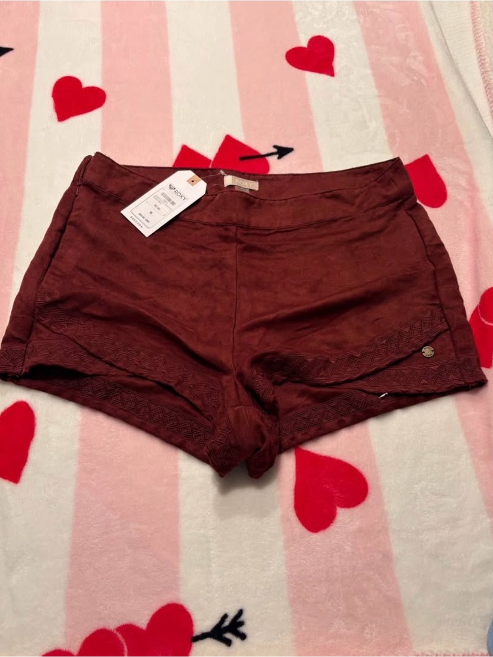Women’s High-Waist rust Shorts with Embroidered Hem